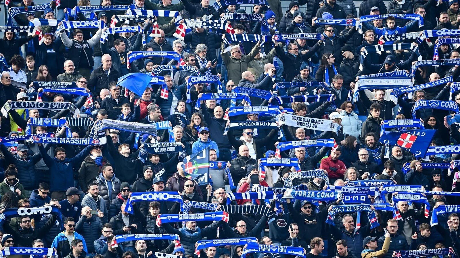 كومو يواصل حلمه الأوروبي.. فوز عريض على جنوى يرسخ أفضل بدايات الفريق في السيري آ